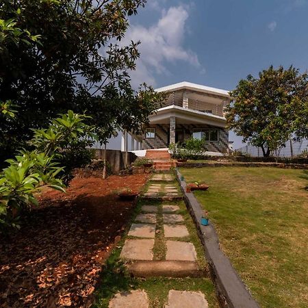 Aqua & Sage By Stayvista - Riverside Villa With Pool & Terrace Karjat Εξωτερικό φωτογραφία