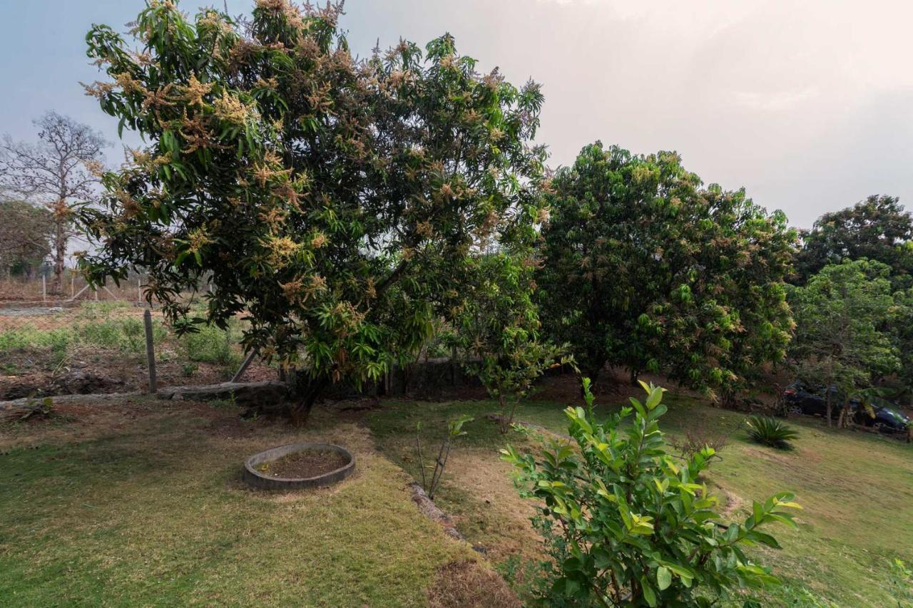 Aqua & Sage By Stayvista - Riverside Villa With Pool & Terrace Karjat Εξωτερικό φωτογραφία